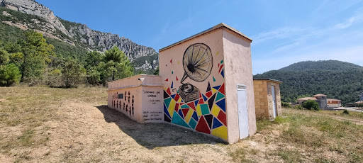 Mural "Cantando los colores" de Joel Lescano para Échale Cuento - Thumbnail