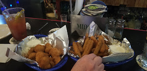 Dillon's Burgers & Beers Restaurant photo