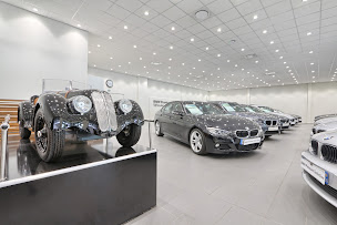 Photo n°45 de BMW BYmyCAR BAC Chennevières à Chennevières-sur-Marne (Vendeur de voitures d'occasion)