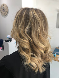 Photo n°28 de LBA - L’atelier Beauté d’Ana à Saint-Pierre-des-Corps (Salon de coiffure)