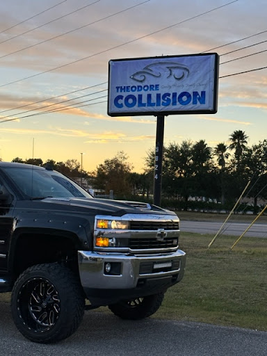 Theodore Collision - Visual