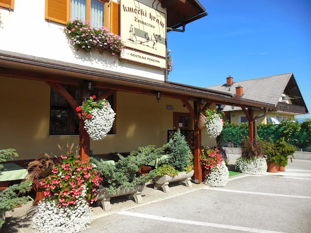 Penzion Kmecki Hram by null