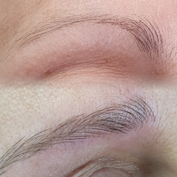 Photo n°20 de LA BRUNE PIQUANTE (Atelier Dermo) à Marseille (Salon de tatouage et piercing)