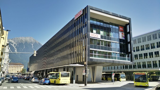 Innsbruck Hbf (Busbahnhof Steig G), Author: Walter Schöpf