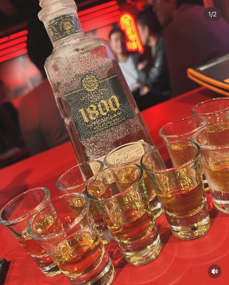 カラオケバー 浅草 26BAR