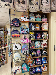 Photo n°8 de L'Antre de Mondes, boutique geek, mangas et jeux à Compiègne à Compiègne (Magasin de miniatures)