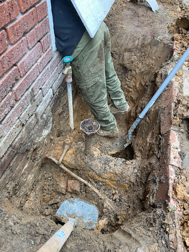 A PLUMBER HSLLC - Visual