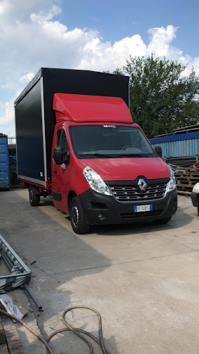 DuUm Movers di Umar Farooq - Thumbnail