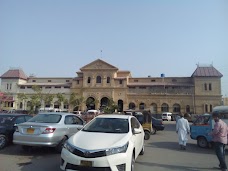 Cantt. Station Car Park karachi