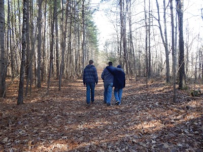 Parking Area-North Carolina Monument & Raine Monument