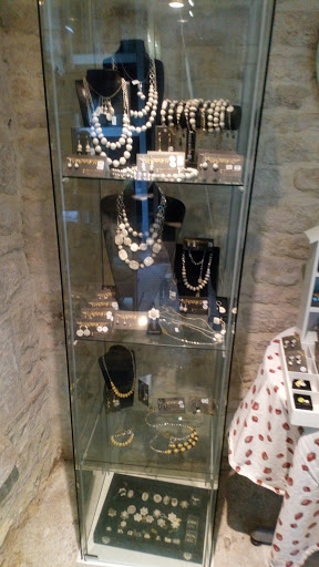 Photo de Poterie Belinda à Frontenay-Rohan-Rohan (79270)