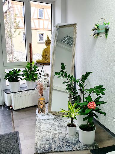 Tima Thaimassage & Wellness Logo