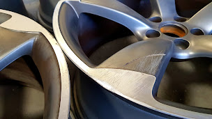 Photo n°12 de Carrosserie Safir à Saint-Martin-d'Hères (Atelier de réparation automobile)