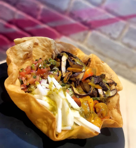 Latina Cantina - Thumbnail