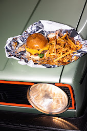 Photo n°3 de Le Comptoir Volant Friche Gourmande à Saint-André-lez-Lille (Restaurant de hamburgers)