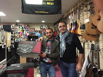 Di Salvatore Music Store