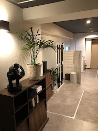 カームズ CALMS spa &color