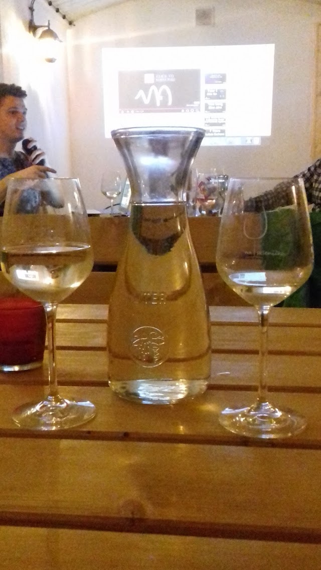 Wine bar "Na skleničku"