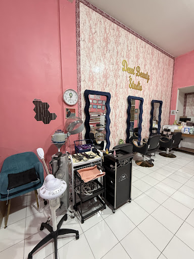 Dewi Beauty Studio