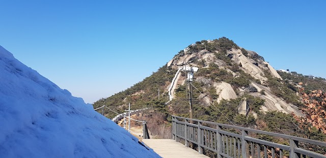 Inwangsan Peak