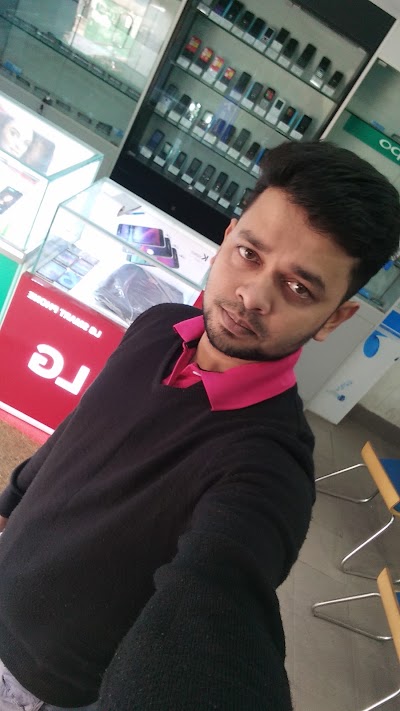 Photos of Hazi N Zaman Shopping Complex