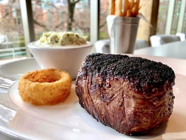 Carson’s Prime Steaks & Famous Barbecue – Milwaukee (Fiserv Forum) by null