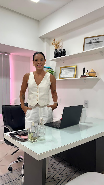 Dra. Fernanda Elpídio Nutricionista em Salvador
