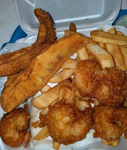 Detroit Shrimp & Fish BBQ photo