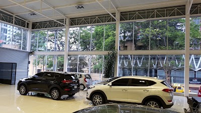 Photos of Hyundai Reforma