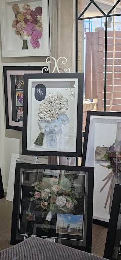 Bouquets Forever - Thumbnail