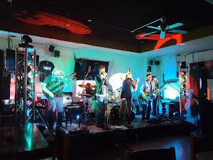 Tailgators Sports Cafe photo