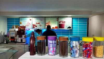 Photos of Yogen Fr&uuml;z