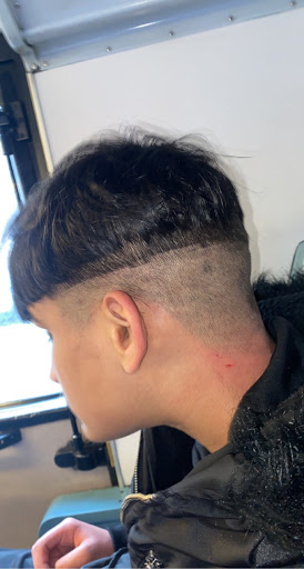 Razor gents Hair Studio - Thumbnail