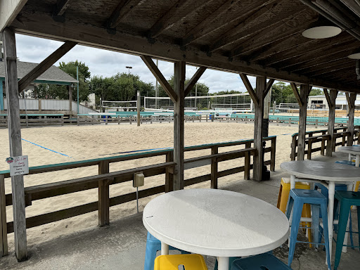 Capt'n Bill's Backyard Grill & Volleyball Facility Gallery - United States