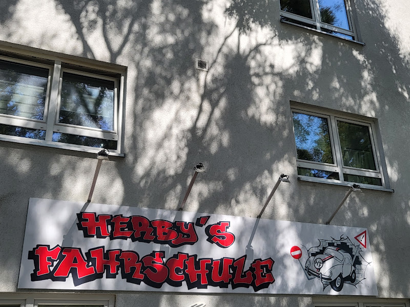 Herbys Fahrschule