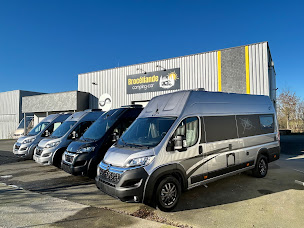 Photo n°9 de BROCELIANDE CAMPING CAR à Quédillac (Concessionnaire de véhicules de loisirs)