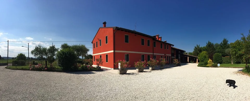 Agriturismo MILAN solo alloggio
