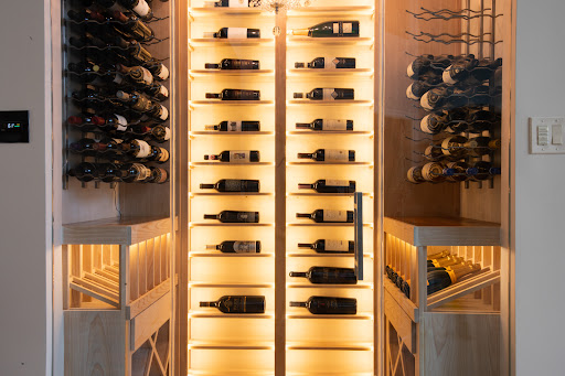 Deluxe Custom Cellars Gallery - United States