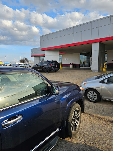 Central Toyota Service Department - Thumbnail