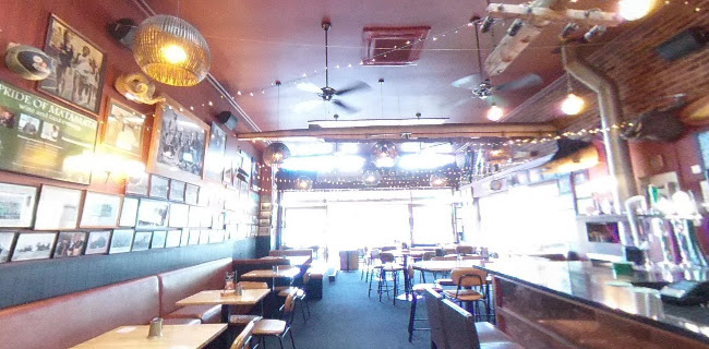 Comments and reviews of Redoubt Bar & Eatery