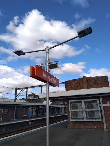 Toongabbie Station, Portico Pde - Thumbnail