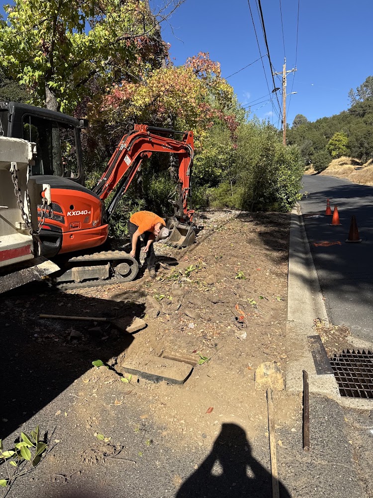 T-N-T Paving and Excavating photo 2