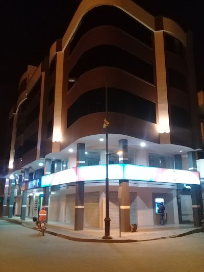 Photos of bank of Guayaquil