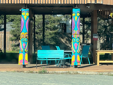 Hiawatha's Restaurant & Marina 35 Loonway Rd, Capreol, ON P0M 1H0, Canada