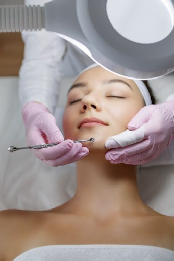 Best Cosmetologist In Mansarovar

#LUMINASKIN&AESTHETICCLINI