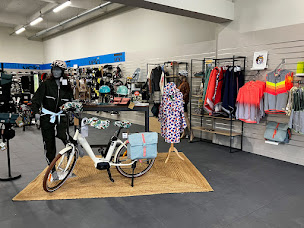 Photo n°4 de Culture Vélo Lille Magasin Achat Vente Réparation à Saint-André-lez-Lille (Magasin de vélos d'occasion)