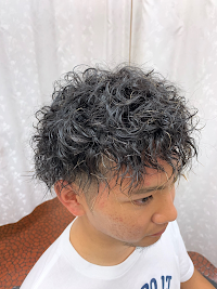 ヘアデザイン マツシタ