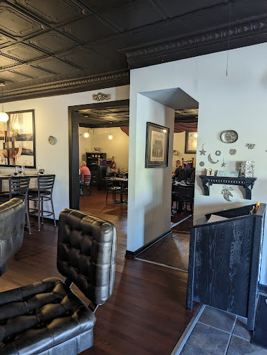 Divine Restaurant - Visual