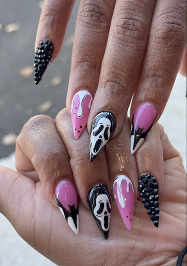 Utopia Nails in West Palm Beach