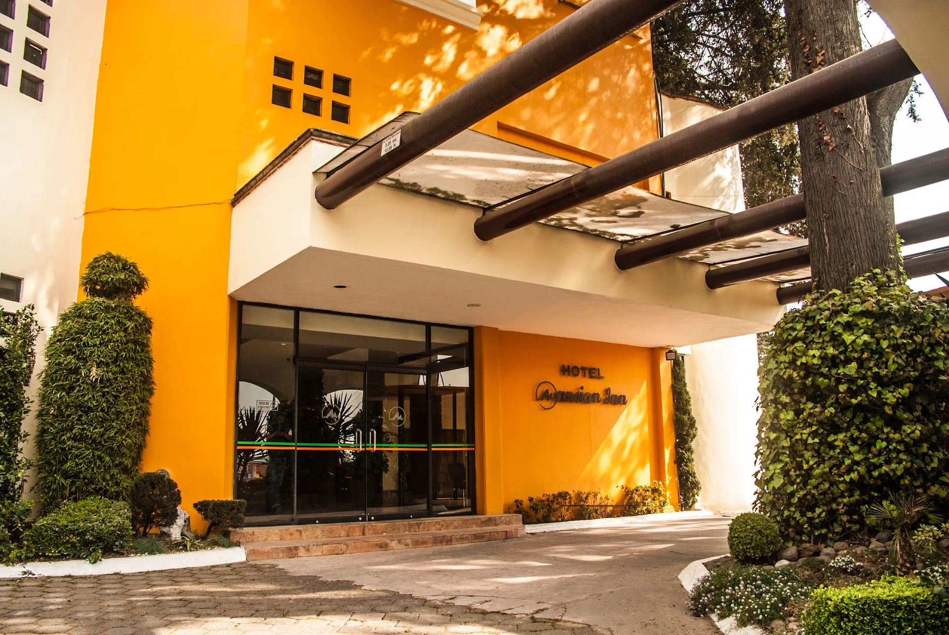 Mansion Inn